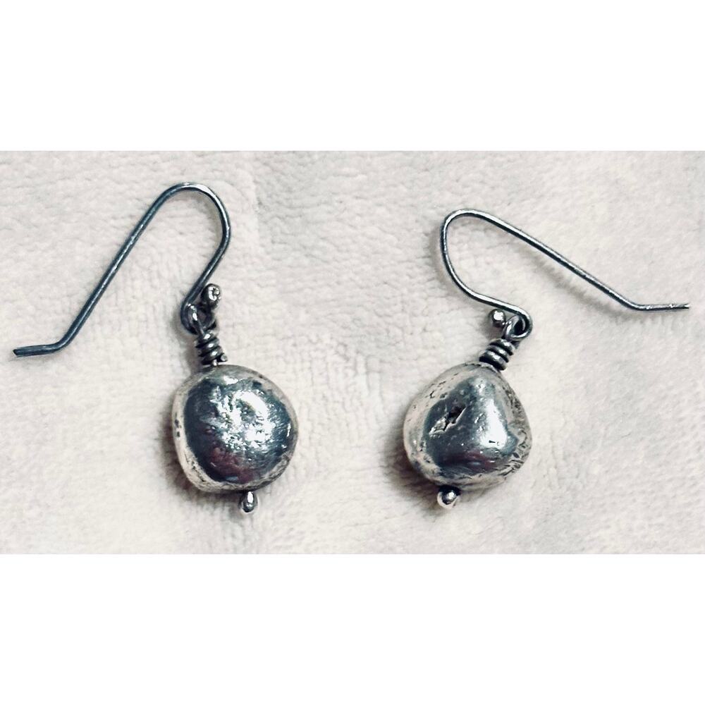 11 grams/.4oz Sterling Silver nugget earrings